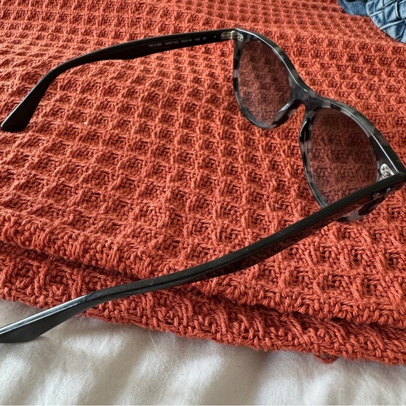 Raybans - Picture 4 of 4